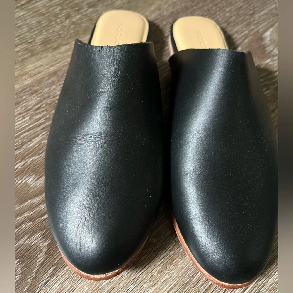 Nisolo size 7 black slip on - Picture 3 of 4